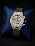 Luxury Style Wrist Watch with clear dial and comfortable strap
